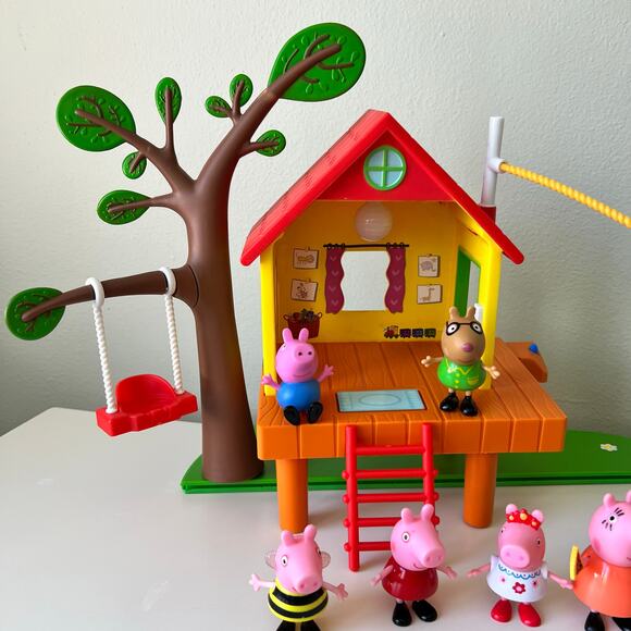 Peppa Pig Treehouse Georges Fort Play-set Nick Jr. 6 Figures Sound/Light Work - Picture 4 of 12